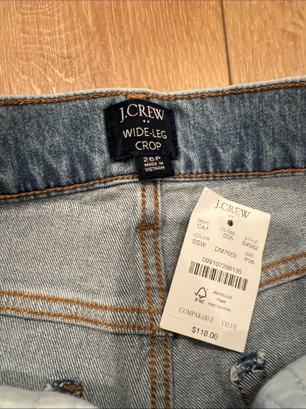 J. Crew 26 petite wide leg crop jeans NWT - Picture 2 of 3